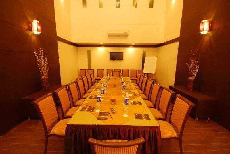 Hotel Sadanand Regency Pimpri-Chinchwad Exterior foto