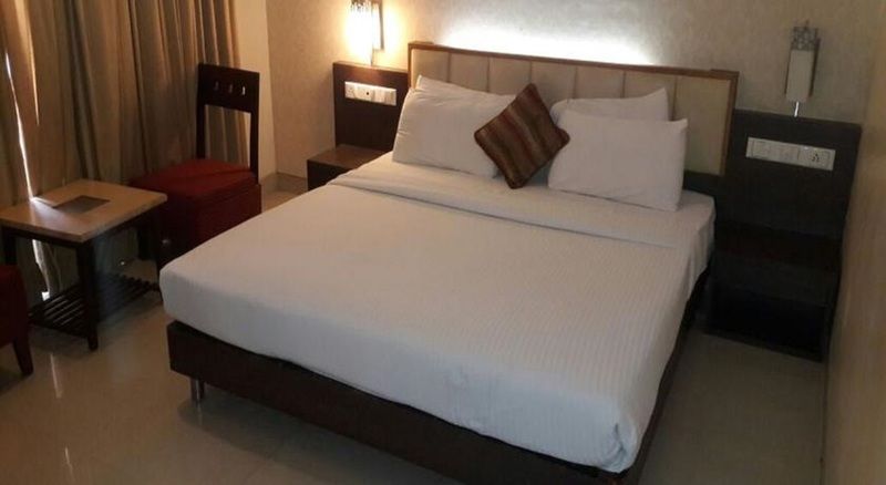 Hotel Sadanand Regency Pimpri-Chinchwad Exterior foto